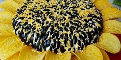 Slunečnicový salát s hranolky: klasické a chutné recepty